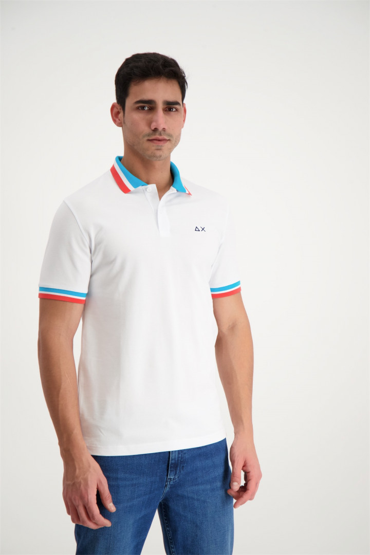 Polo uni avec col montant tricolore et logo brodé à la poitrine Sun 68