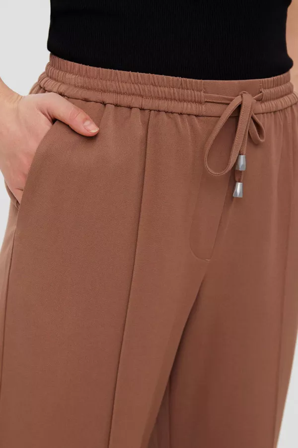 Pantalon uni taille élastiquée avec cordons à nouer LARA Vero Moda