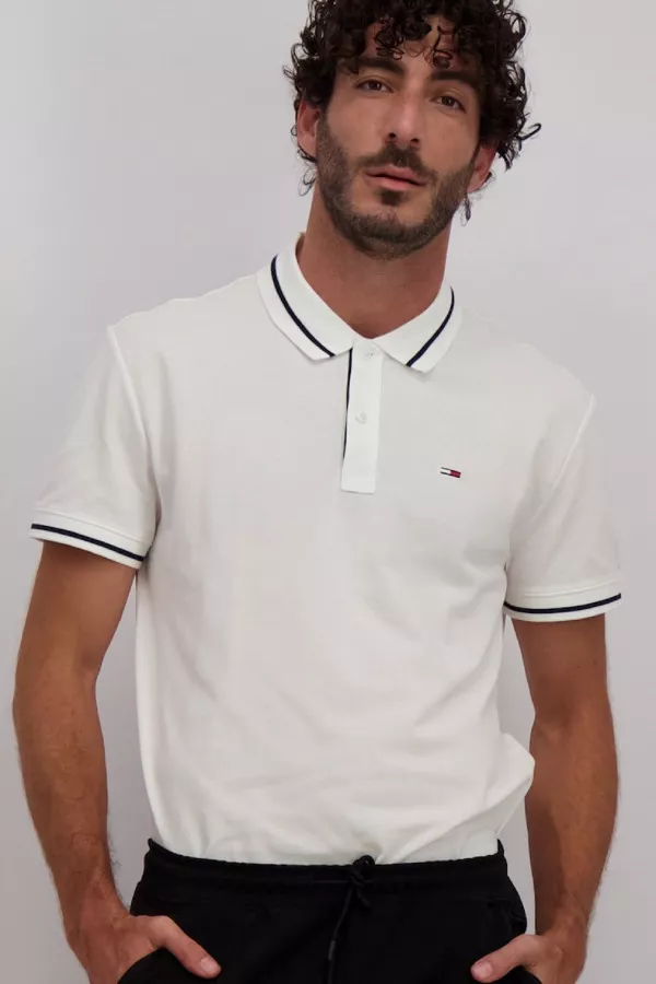 Polo uni avec logo brodé à la poitrine Tommy Hilfiger