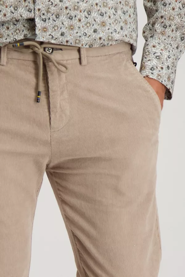 Pantalon en velours côtelé avec cordons à nouer NZA